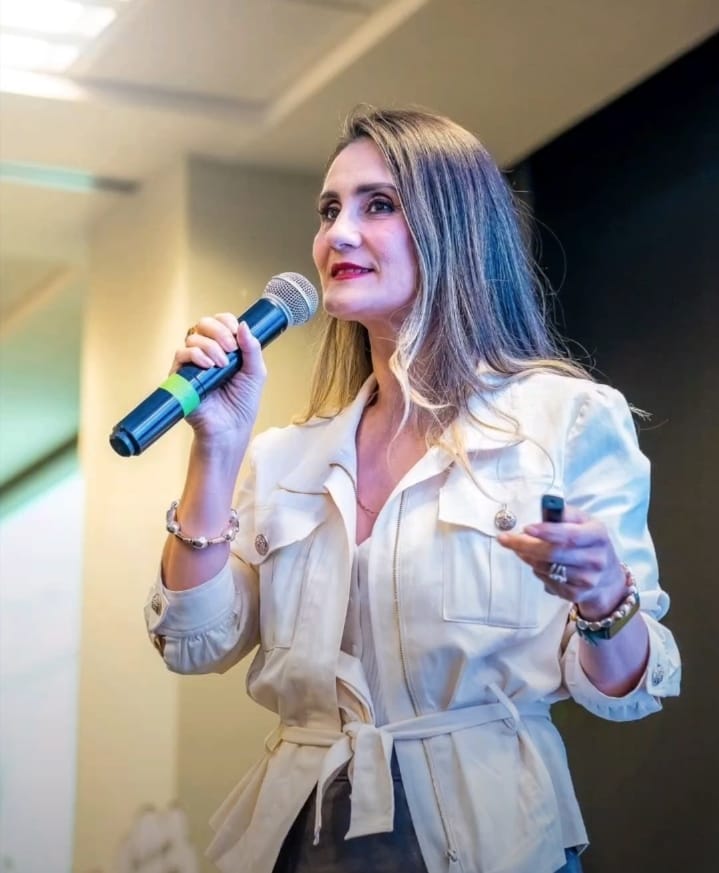 Conductora de eventos